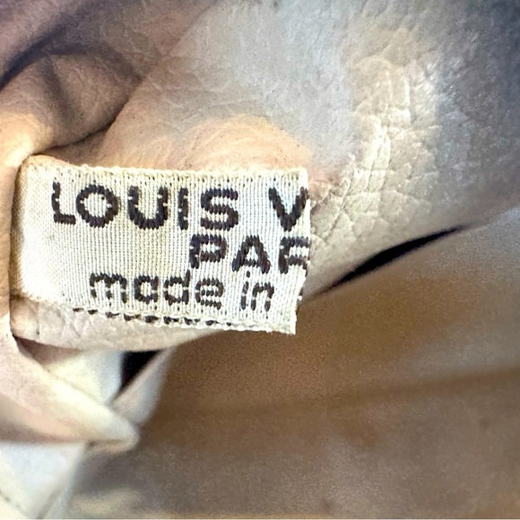 ✨ Vintage Louis Vuitton Monogram Trousse Toilette 28 Cosmetic Bag - Picture 5 of 17